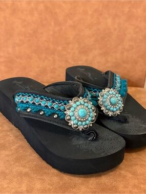 Montana West Turquoise Beaded Concho Wedge Flip Flop Sandals Size 8